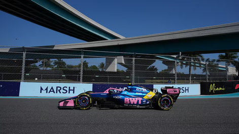Tras un buen tiempo en el entrenamiento, Franco Colapinto corre en la clasificación para sprint del Gran Premio de Miami.