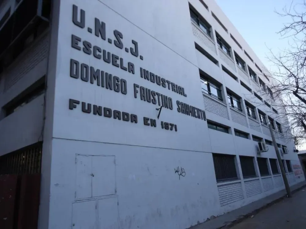 La elección de los institutos preuniversitarios se traslada al 18 de diciembre