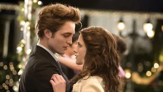 El amor prohibido entre Bella Swan y Edward Cullen, otra vez en pantallas