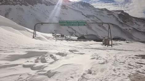 Cerraron el Paso Cristo Redentor de Mendoza