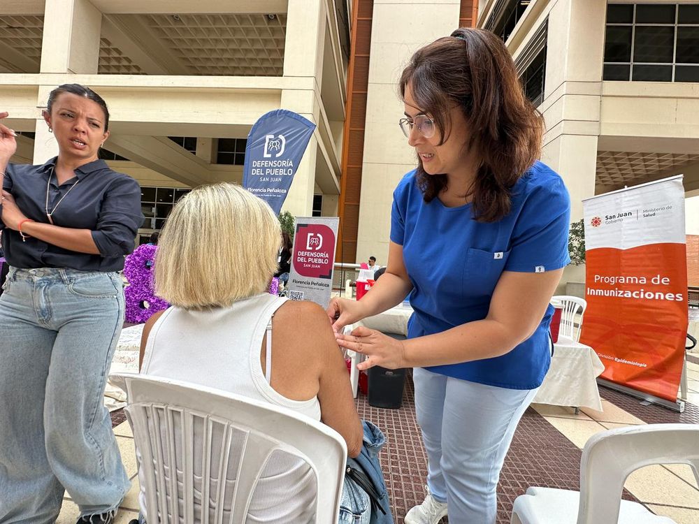 La Plaza Seca del Centro Cívico se convirtió en un centro de salud con atención exclusiva para mujeres en el marco del Día Internacional de la Mujer.