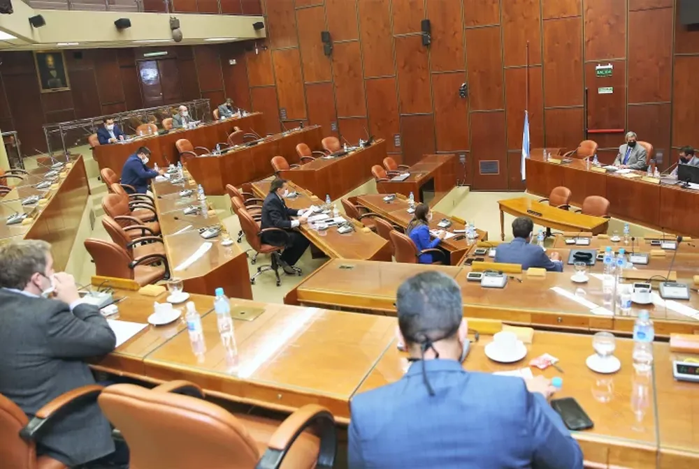 La oposición y gremios acompañaron al Ejecutivo en medidas antipáticas