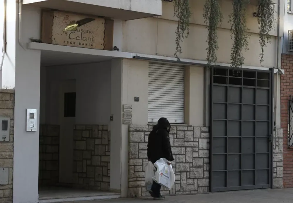 Un fiscal pidió allanar el Arzobispado e investigar a escribana por venta irregular