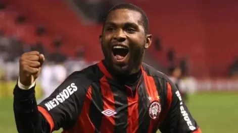 Suicidio del “Morro” García: los bochornosos tweets del presidente de Paranaense