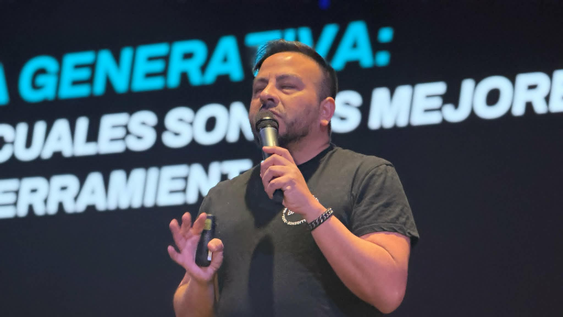 Especialista en Inteligencia Artificial, Fredi Vivas puso el broche de oro a Hackeando San Juan - IA en las empresas, encuentro realizado en el marco del ciclo Pilares, organizado por DIARIO DE CUYO y CASETIC.