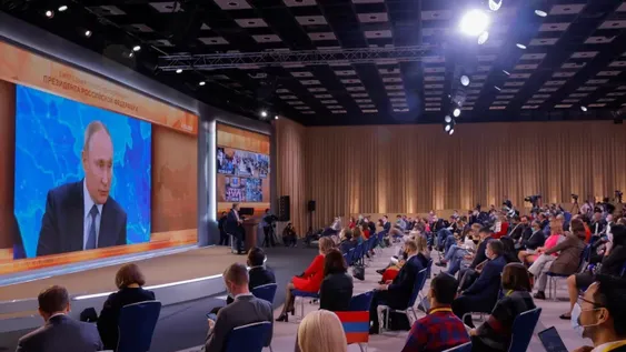 Una confesión de Putin acrecentó incertidumbres por la vacuna rusa