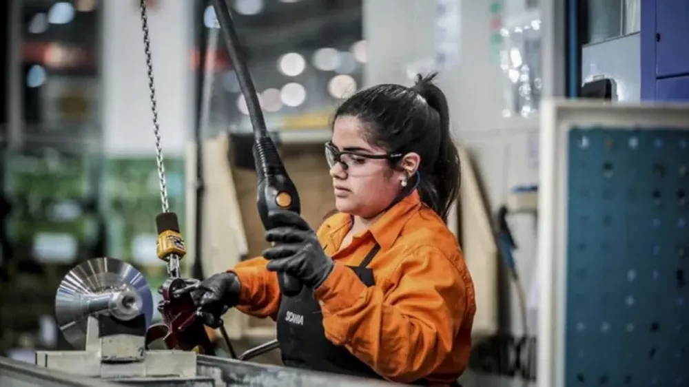 La actividad económica estaría en crecimiento. Sin embargo el Panorama es incierto. Es decir, según quién gane las elecciones de medio término, expresaron analistas financieros.