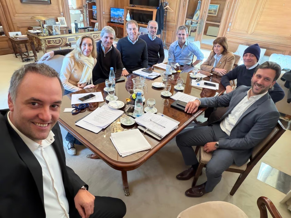 La mesa política en Casa Rosada.