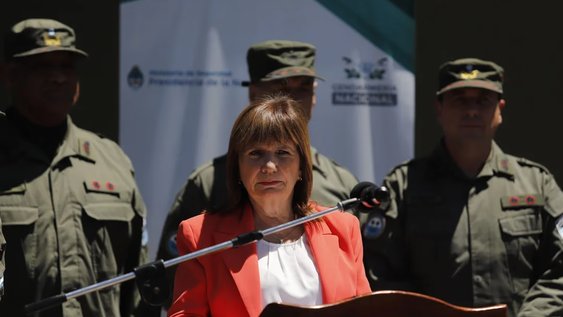Bullrich canceló el informe de Adorni en el Senado para evitar que se convierta en una interpelación.
