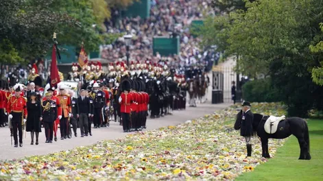 Impactante último adiós a Isabel II del Reino Unido y el mundo