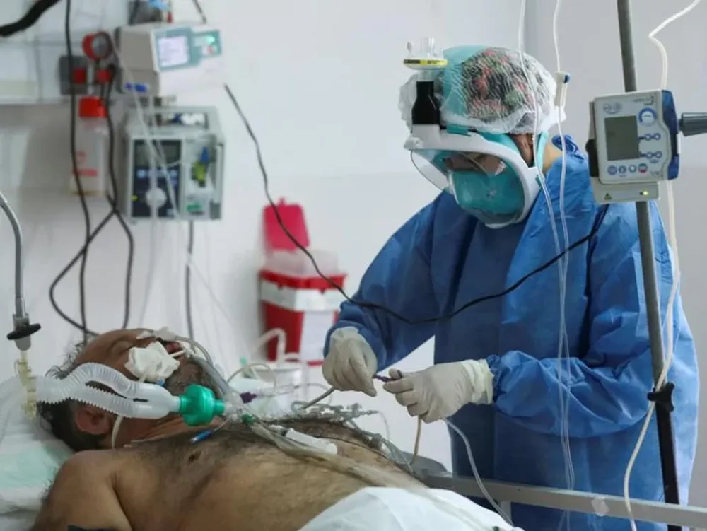 Confirmaron 10.933 casos nuevos y 199 muertes en las últimas 24 horas en el país