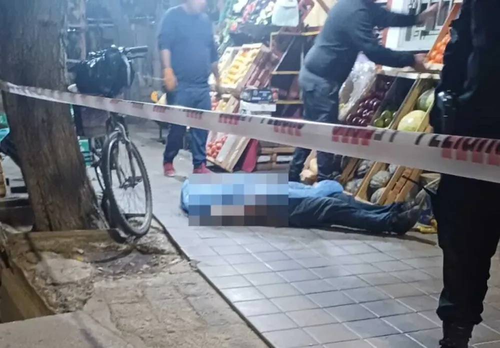 Dieron a conocer la identidad del hombre que falleció en la vereda de una verdulería