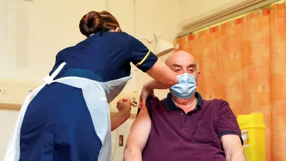 Vacunado con sello de Oxford