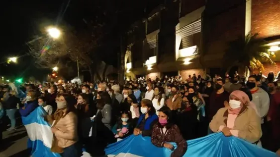 Banderazo frente a Vicentín