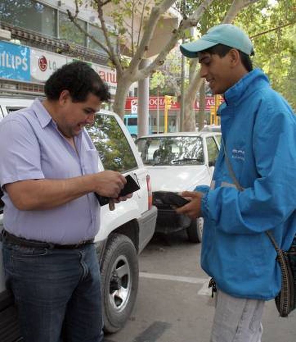 Estacionamiento: habrá mujeres para controlar