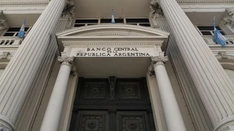 El Banco Central no cambiará las tasas de interés y armó estrategias para ayudar a Batakis
