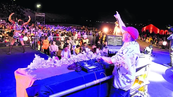 Villicum tembló a puro baile