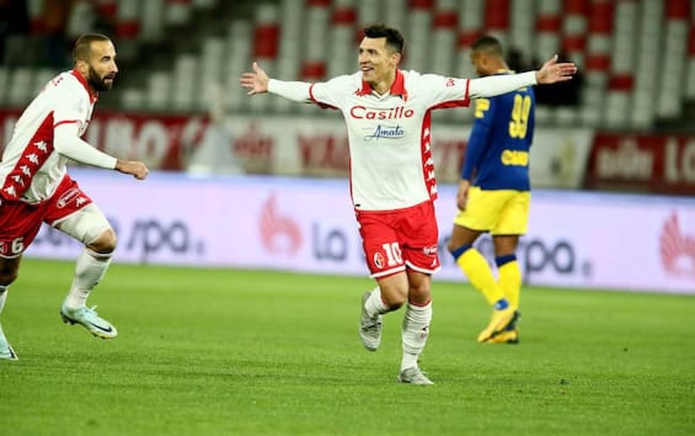 [VIDEO] El sanjuanino Rubén Botta marcó un golazo en el triunfo del Bari italiano