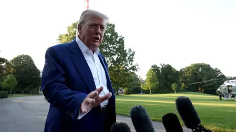 Trump le pidió a Israel que no bombardee a Irán pese a la violación del alto el fuego