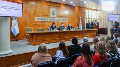 Para niños y adolescentes es “imperioso” aprender de finanzas, según una especialista