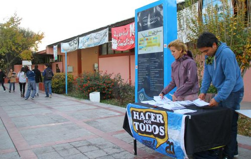 UNSJ: 8 fuerzas políticas, con un pie en los comicios