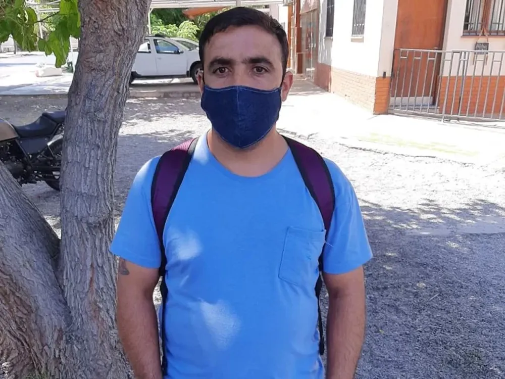 A los gritos intentó acercarse a su hijo, pese a la orden de prohibición: fue detenido