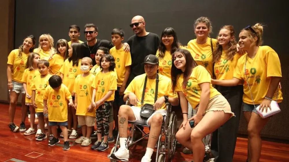 Guerreros y ahora artistas: los chicos de Fundame grabaron un videoclip con Omega y Mamá Ordán