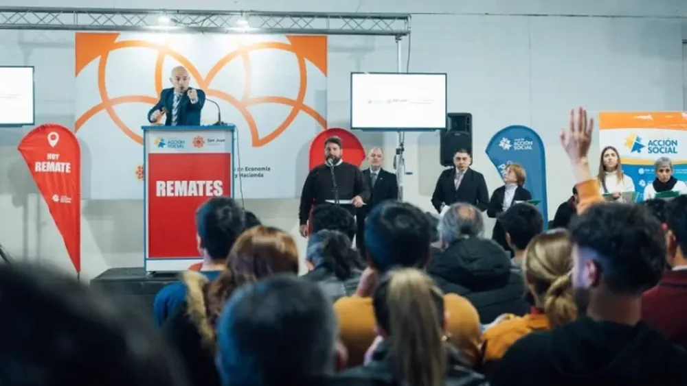 Subasta Caja de Acción Social.