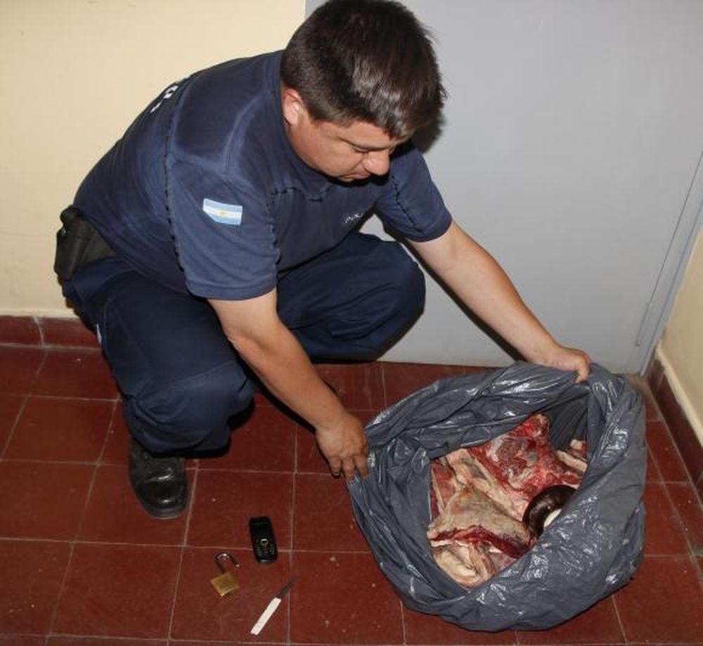 Su hermano mató, él cae por robar; son hijos de un policía
