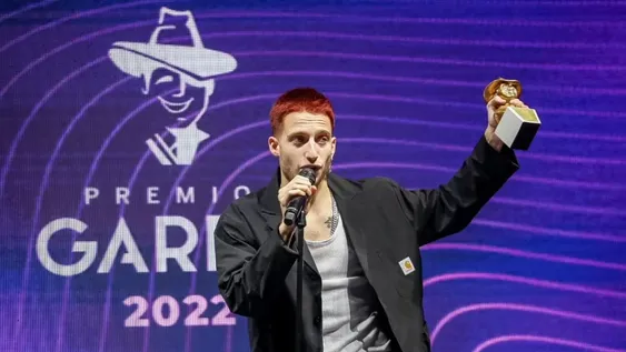 Wos ganó el Oro de los Premios Gardel, que dieron cuenta del recambio generacional