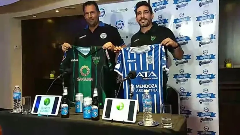 Descontracturada conferencia de unión entre Coyette y Dabove antes del clásico