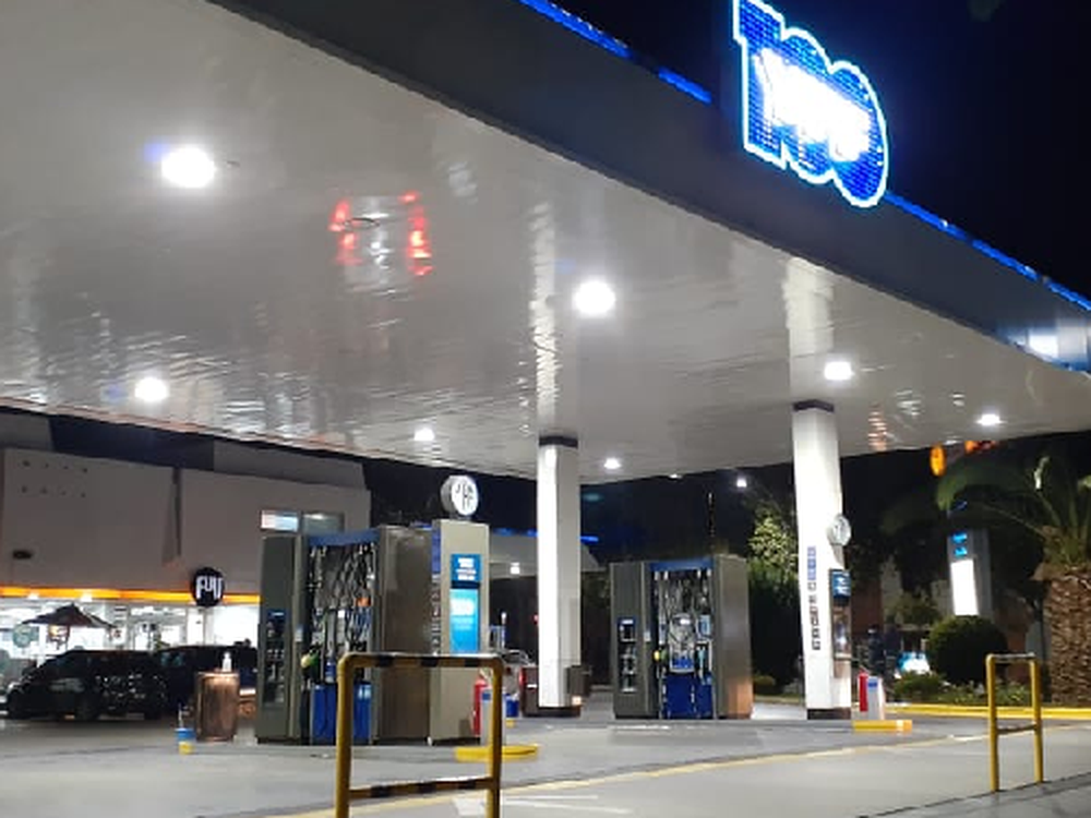 Mirá los horarios de expendio de combustible durante Nochebuena y Navidad