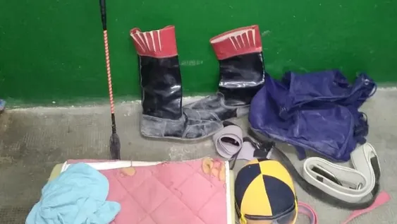 Una carrera de caballos ilegal