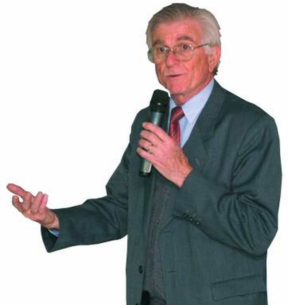 “Pérez Esquivel agravia a un profesor que tuvo un gesto de grandeza”