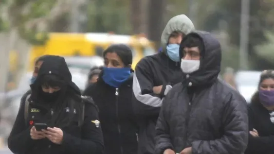Ola polar: el viernes se presenta muy frío, con algo de viento y mayormente nublado
