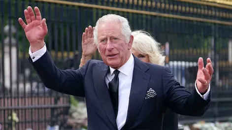 Con Francia copada por las protestas y la seguridad en juego, el rey Carlos III suspende su primer viaje de Estado