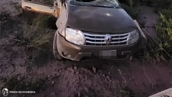 Falleció una turista al volcar el auto en el que viajaba junto a su familia