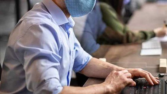 Hay ayuda para los sueldos de los jóvenes de pymes