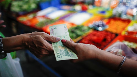 La pérdida de centralidad de la inflación en las encuestas coincidió con un registro de pobreza del 32% en el primer semestre de 2026.&nbsp;