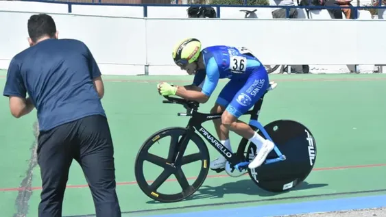Las chicas subieron al podio con dos medallas de bronce