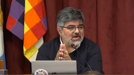 La política judicial se tensiona tras la denuncia contra el juez Raúl Horacio Ojeda por frenar la reforma laboral.