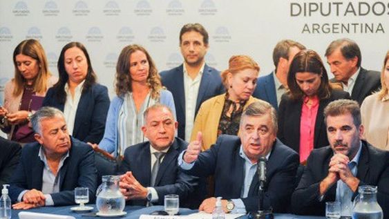 Cuestionamientos y apuro en Juntos por el Cambio