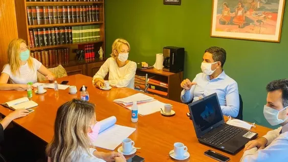 Tras la denuncia, el titular del PRO no negó que cobrara plata por una candidatura