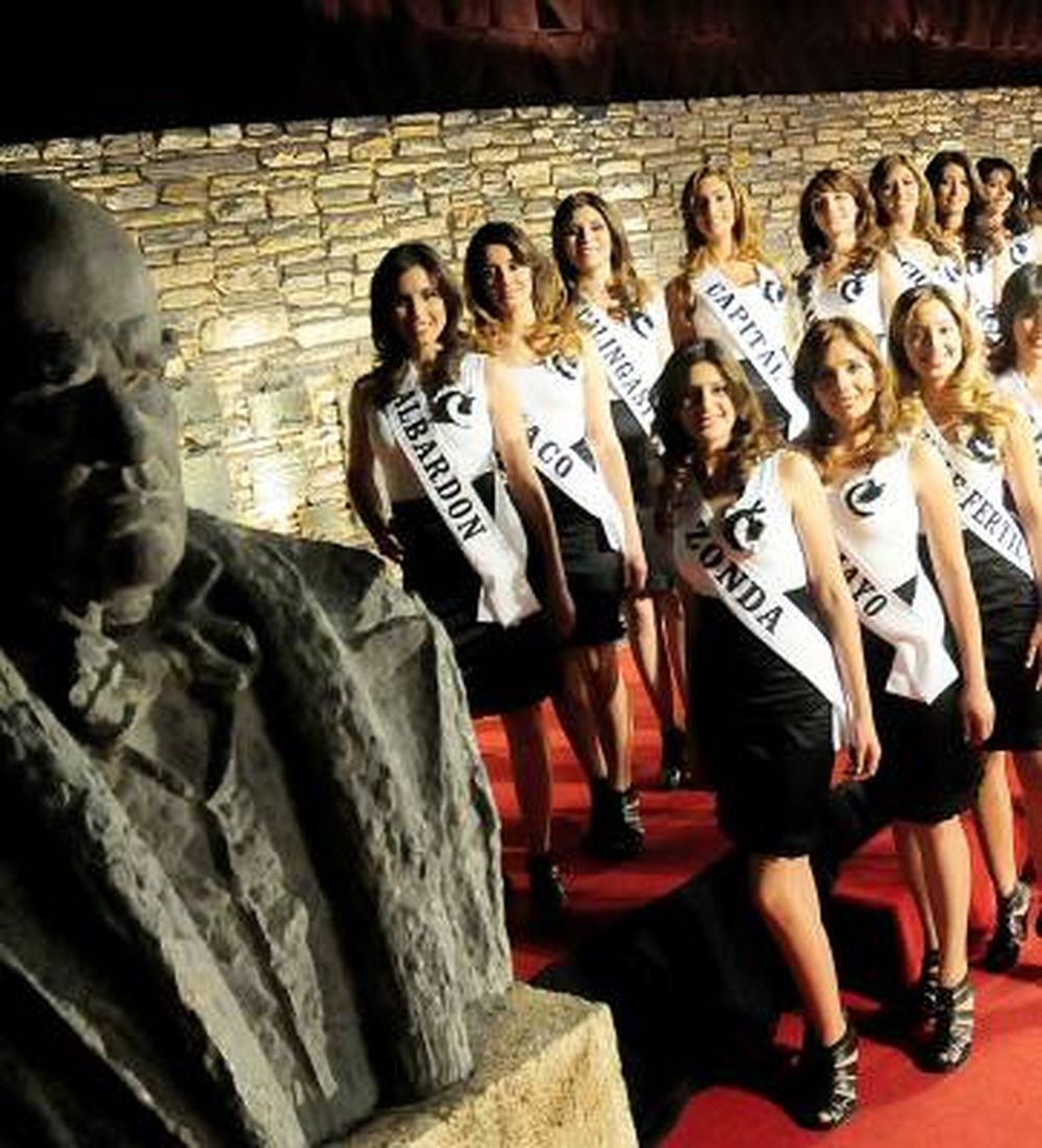 Los uniformes de las candidatas
