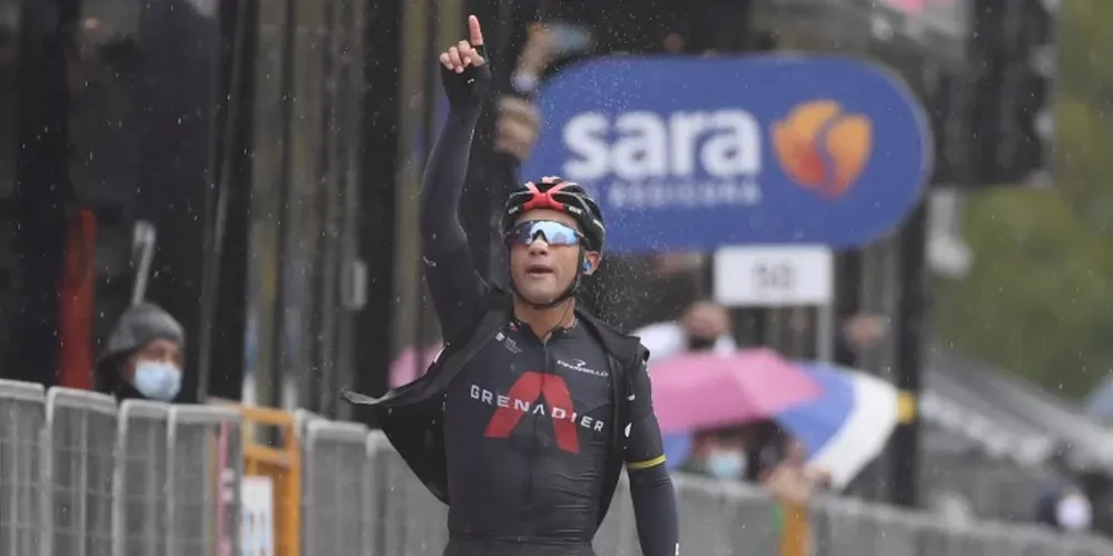 El ecuatoriano Jhonatan Narváez cantó victoria en la etapa 12 del Giro de Italia