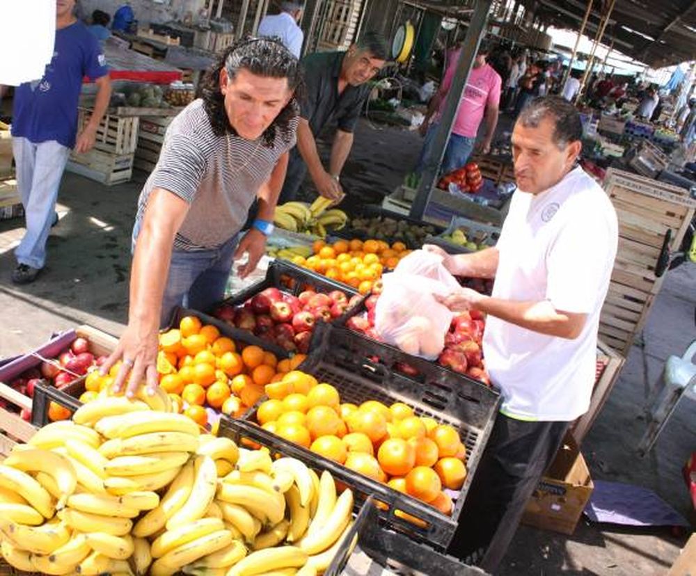 Feria Municipal: Canastas  de frutas desde 30 pesos