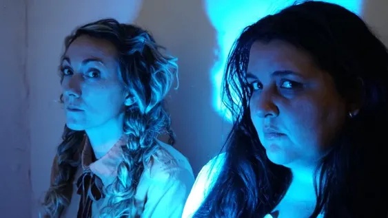 LA PUESTA ACTUAL. Con Julia de la Torre y Florencia de la Fuente.