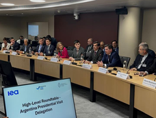 Orrego expuso sobre energía y minería ante inversores europeos en Parí: En San Juan se han comprometido inversiones por más de 35.000 millones de dólares