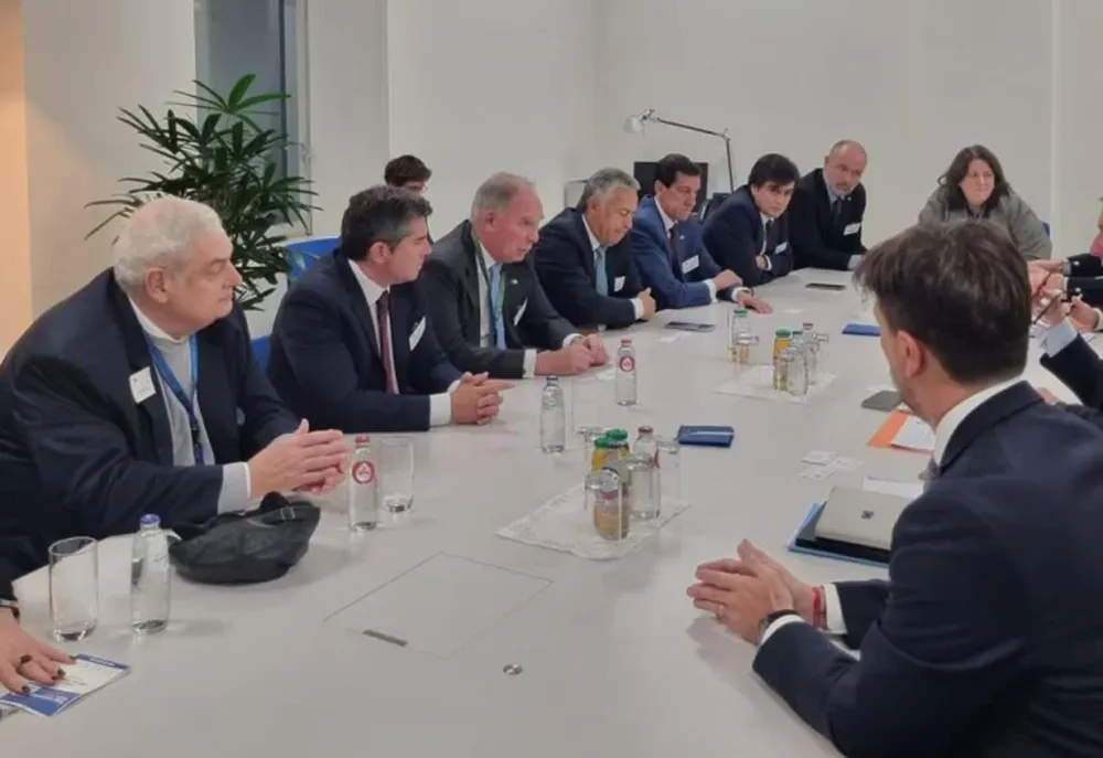 El gobernador Orrego se reunió con representantes del Parlamento Europeo