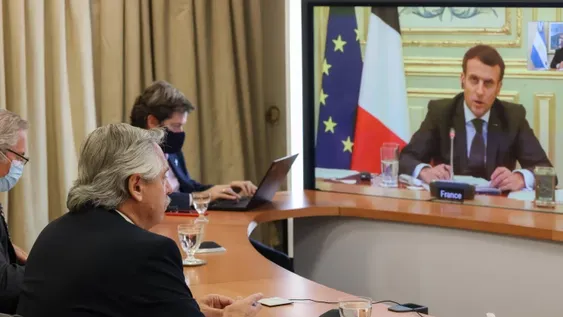 Macron conversó con Fernández para respaldarlo ante el Fondo